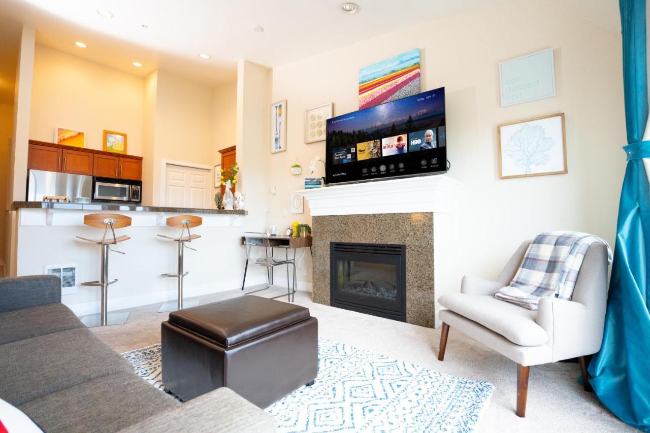 Top Floor Water View Oasis Near Space Needle & Cruise سياتل المظهر الخارجي الصورة