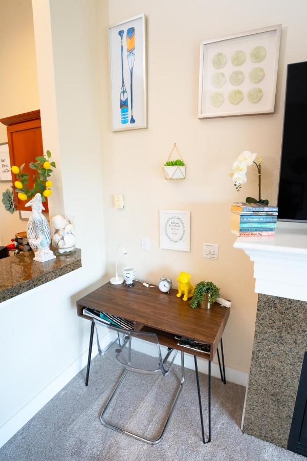 Top Floor Water View Oasis Near Space Needle & Cruise سياتل المظهر الخارجي الصورة